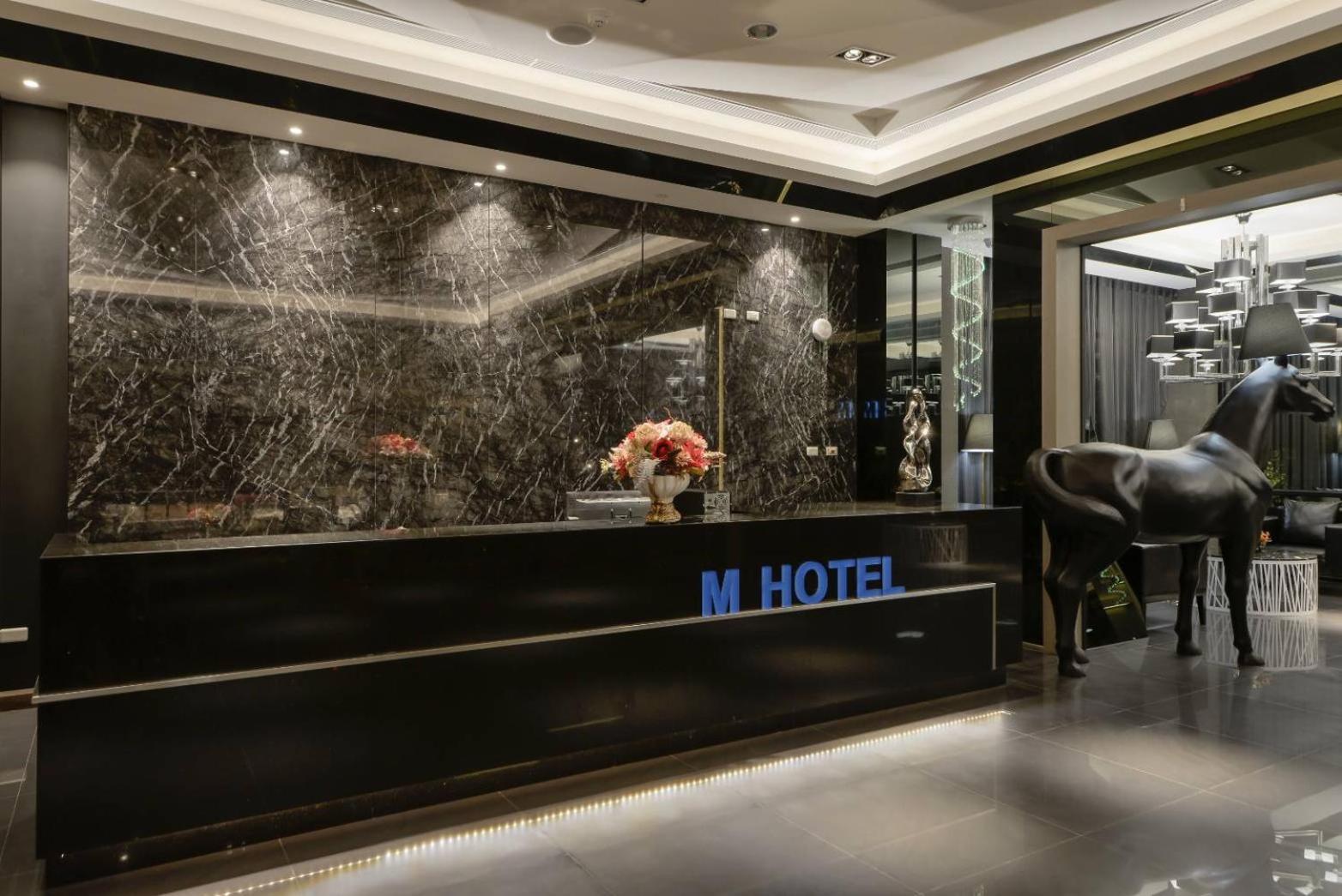 M Hotel Caotun Extérieur photo