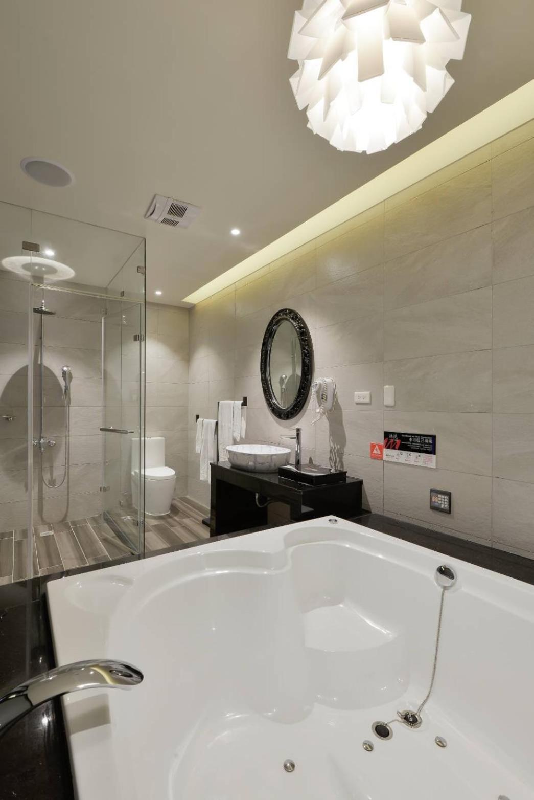 M Hotel Caotun Chambre photo