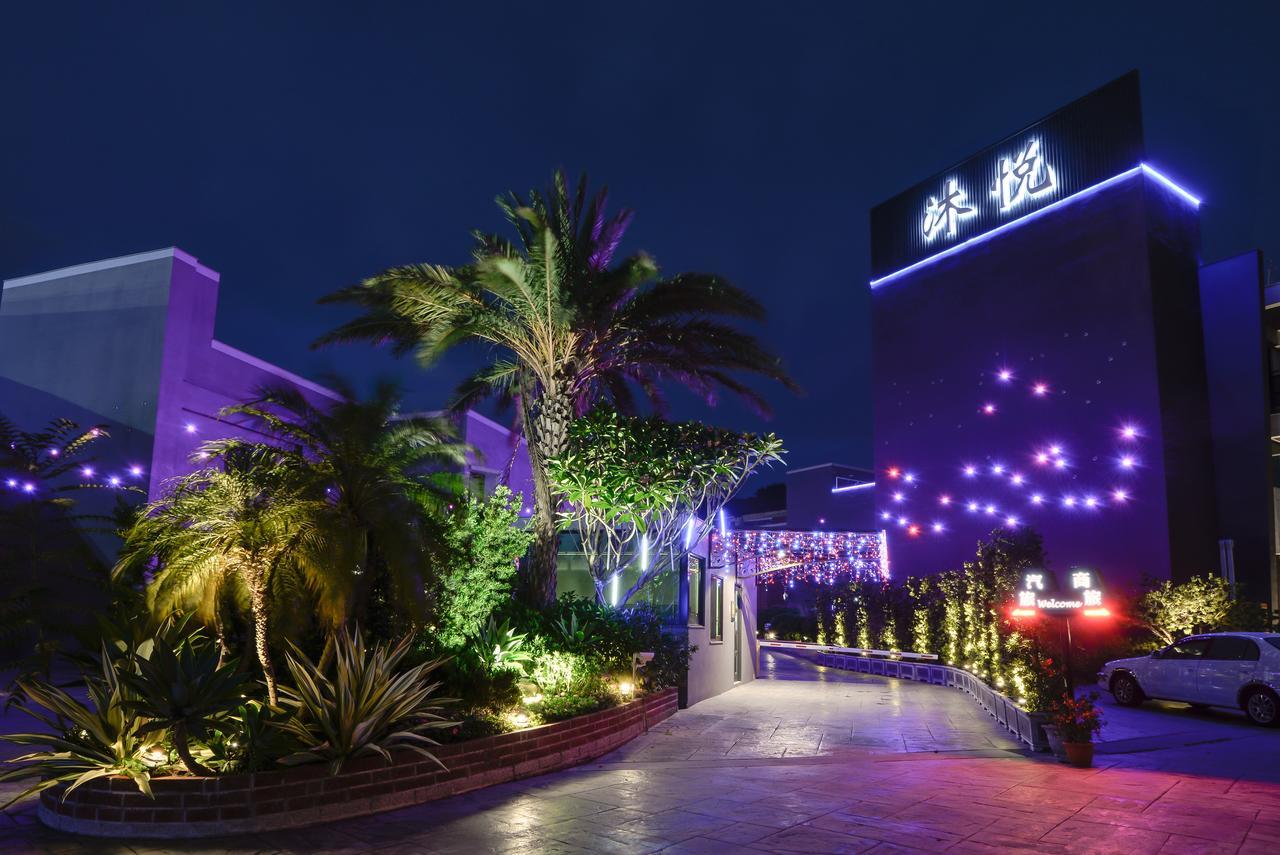 M Hotel Caotun Extérieur photo